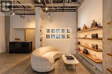 13 Murray Street Ottawa ON K1N 9M5
