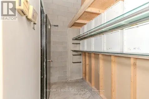 13 Murray Street Ottawa ON K1N 9M5