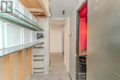 13 Murray Street Ottawa ON K1N 9M5