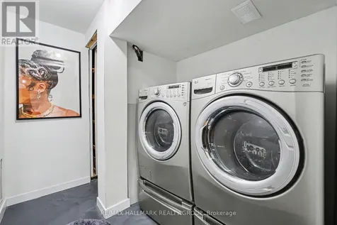 1307 Vancouver Avenue Ottawa ON K1V 6T8