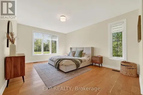 124 Wilbert Cox Drive Ottawa ON K0A 1L0