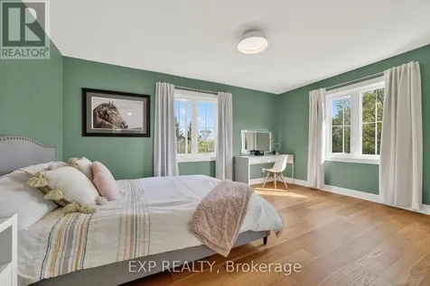 124 Wilbert Cox Drive Ottawa ON K0A 1L0