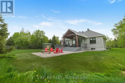 124 Wilbert Cox Drive Ottawa ON K0A 1L0