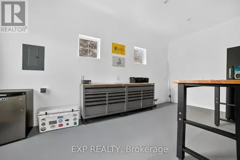 124 Wilbert Cox Drive Ottawa ON K0A 1L0