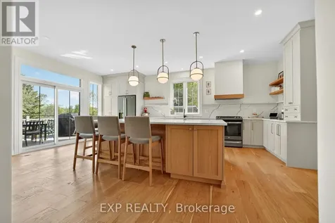124 Wilbert Cox Drive Ottawa ON K0A 1L0