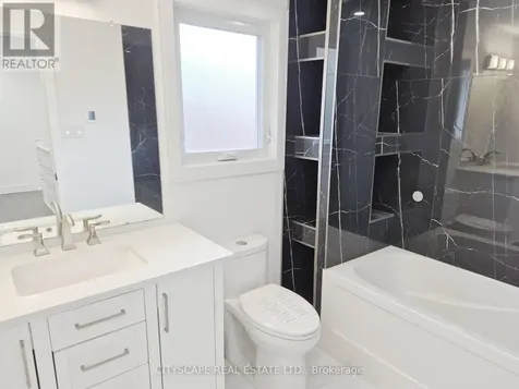 11 Ashely Court Kitchener ON N2E 2Z6