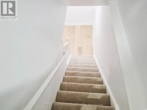 11 Ashely Court Kitchener ON N2E 2Z6