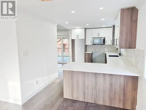 11 Ashely Court Kitchener ON N2E 2Z6