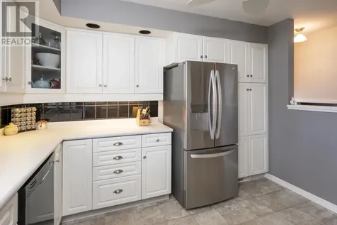 619 Cherrydale Place Thunder Bay ON P7E 3L8