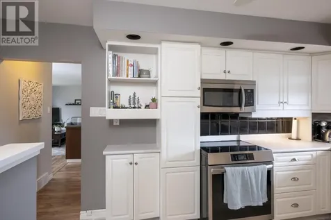 619 Cherrydale Place Thunder Bay ON P7E 3L8