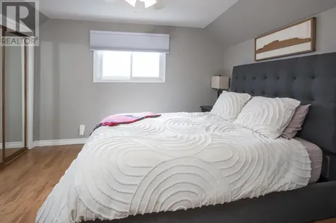 619 Cherrydale Place Thunder Bay ON P7E 3L8