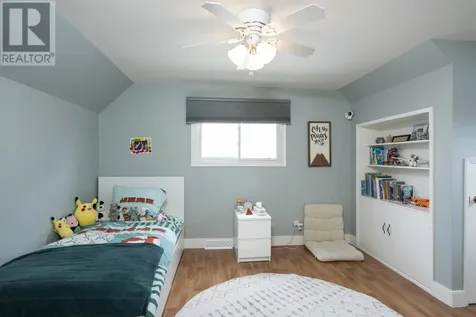 619 Cherrydale Place Thunder Bay ON P7E 3L8