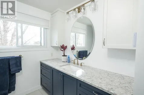 619 Cherrydale Place Thunder Bay ON P7E 3L8