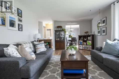 619 Cherrydale Place Thunder Bay ON P7E 3L8