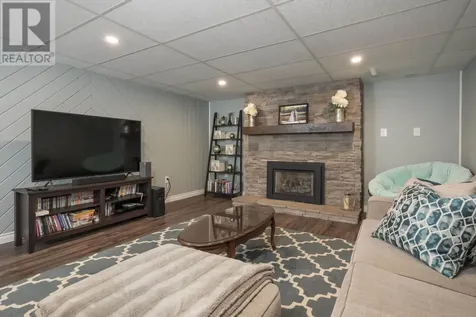619 Cherrydale Place Thunder Bay ON P7E 3L8