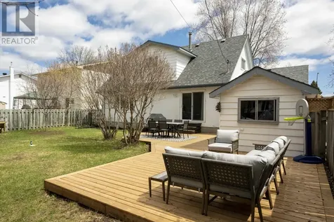 619 Cherrydale Place Thunder Bay ON P7E 3L8