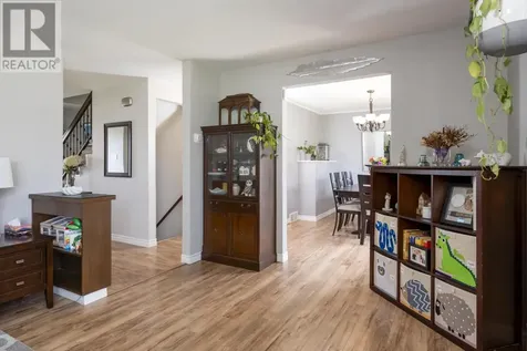 619 Cherrydale Place Thunder Bay ON P7E 3L8