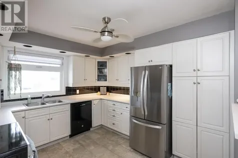 619 Cherrydale Place Thunder Bay ON P7E 3L8