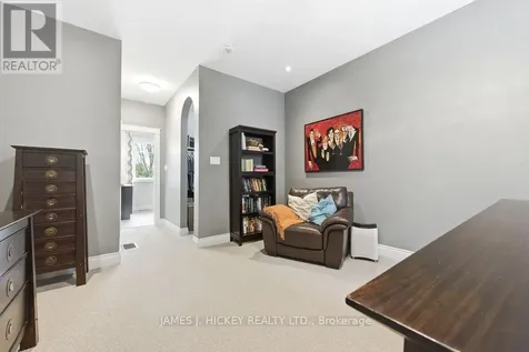 5 Nick Street Petawawa ON K8H 0B7