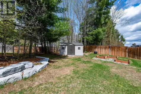 5 Nick Street Petawawa ON K8H 0B7