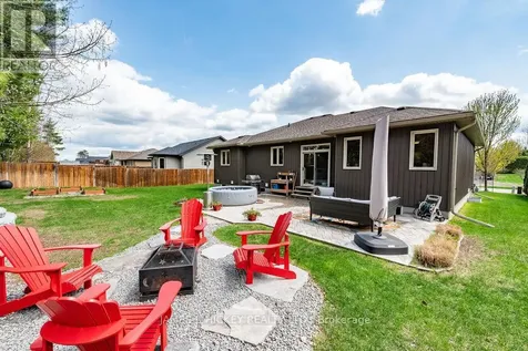 5 Nick Street Petawawa ON K8H 0B7