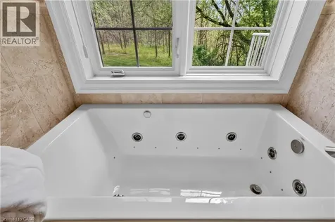 3 Sims Estate Place Kitchener ON N2A 0A5