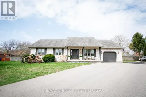 3 Belfast Circle Tillsonburg ON N4G 5G3