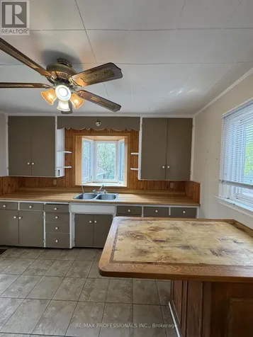 62 Strathcona Avenue Brantford ON N3S 1T8