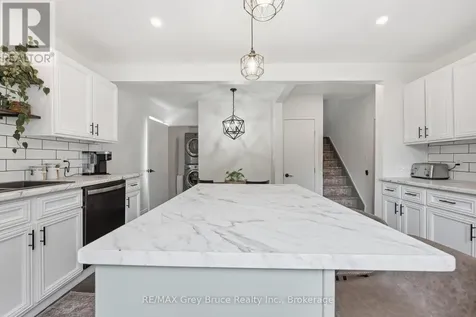 230 2nd Avenue Southeast Arran-elderslie ON N0G 1L0