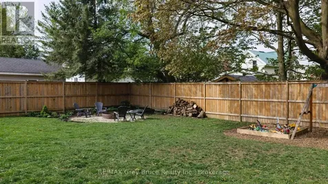 230 2nd Avenue Southeast Arran-elderslie ON N0G 1L0