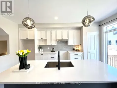 511 Moyard Drive Ottawa ON K2J 7B9