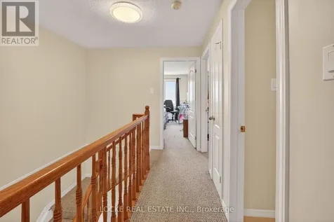 1824 Summerfields Crescent Ottawa ON K1C 7B8