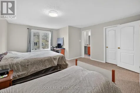 1824 Summerfields Crescent Ottawa ON K1C 7B8