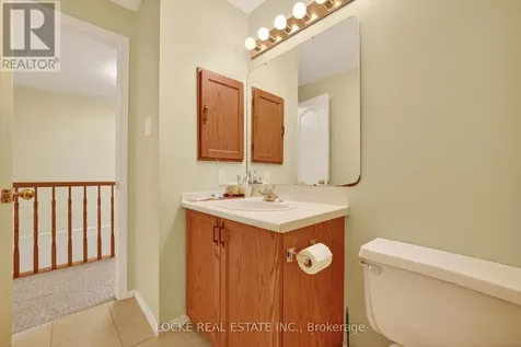 1824 Summerfields Crescent Ottawa ON K1C 7B8