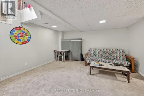 1824 Summerfields Crescent Ottawa ON K1C 7B8