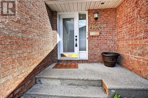 1824 Summerfields Crescent Ottawa ON K1C 7B8