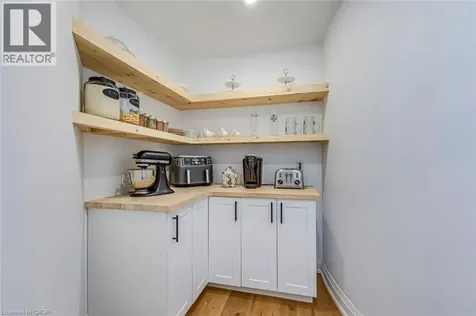 54 Deerview Avenue Ancaster ON L9G 4R8