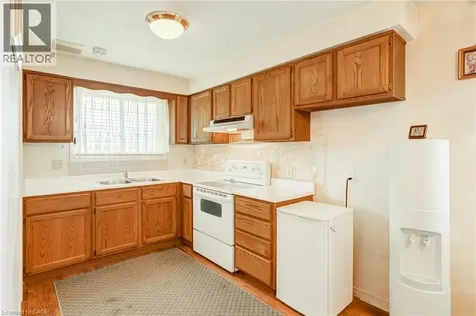 186 Adeline Avenue Hamilton ON L8H 5T8