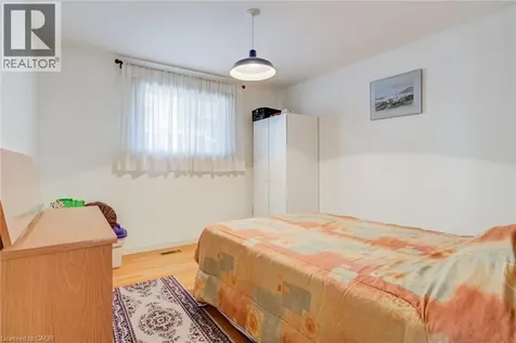 186 Adeline Avenue Hamilton ON L8H 5T8
