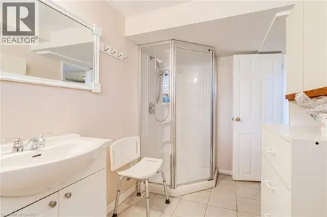186 Adeline Avenue Hamilton ON L8H 5T8