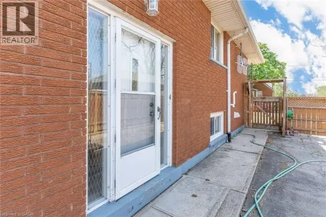 186 Adeline Avenue Hamilton ON L8H 5T8