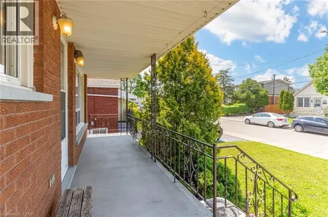 186 Adeline Avenue Hamilton ON L8H 5T8