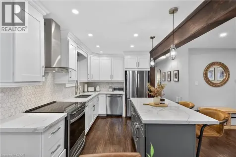 122 Hollybush Drive Hamilton ON L8B 0P1