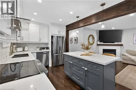122 Hollybush Drive Hamilton ON L8B 0P1