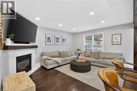 122 Hollybush Drive Hamilton ON L8B 0P1