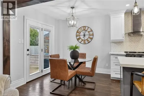 122 Hollybush Drive Hamilton ON L8B 0P1