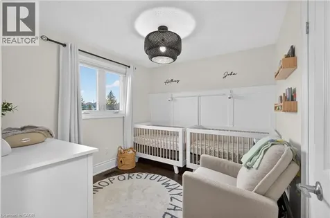 122 Hollybush Drive Hamilton ON L8B 0P1
