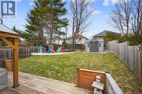 122 Hollybush Drive Hamilton ON L8B 0P1