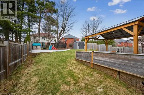 122 Hollybush Drive Hamilton ON L8B 0P1