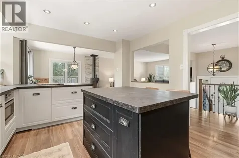 2207 Jester Court Burlington ON L7P 3E8